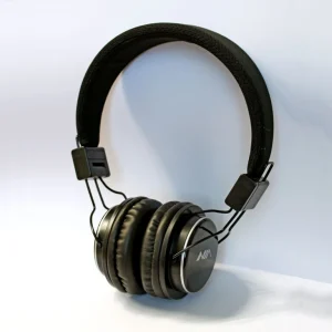 هدفون بی‌سیم نیا مدل Q8-851S